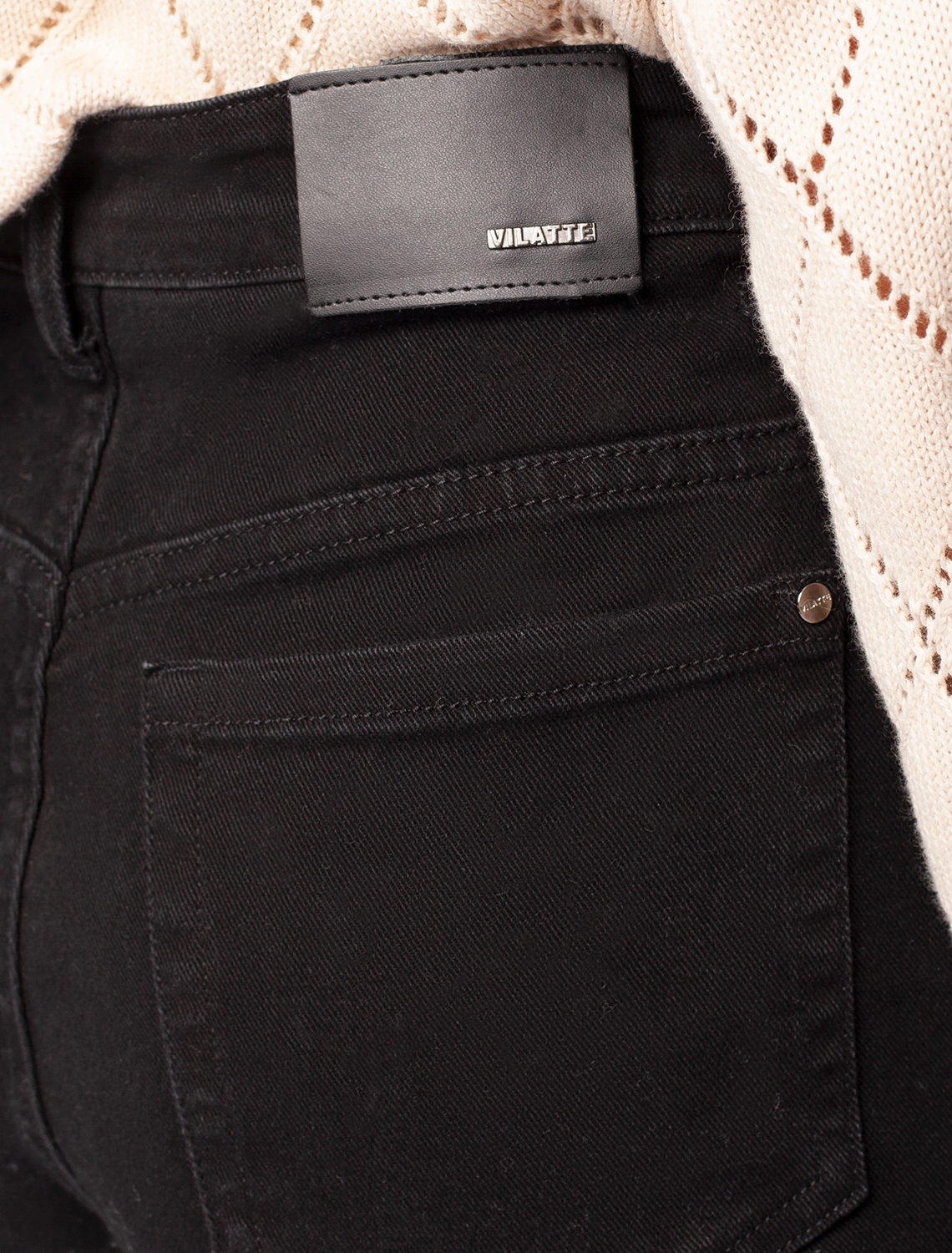картинка Джинсы женские черный магазин Одежда+ являющийся официальным дистрибьютором в России 